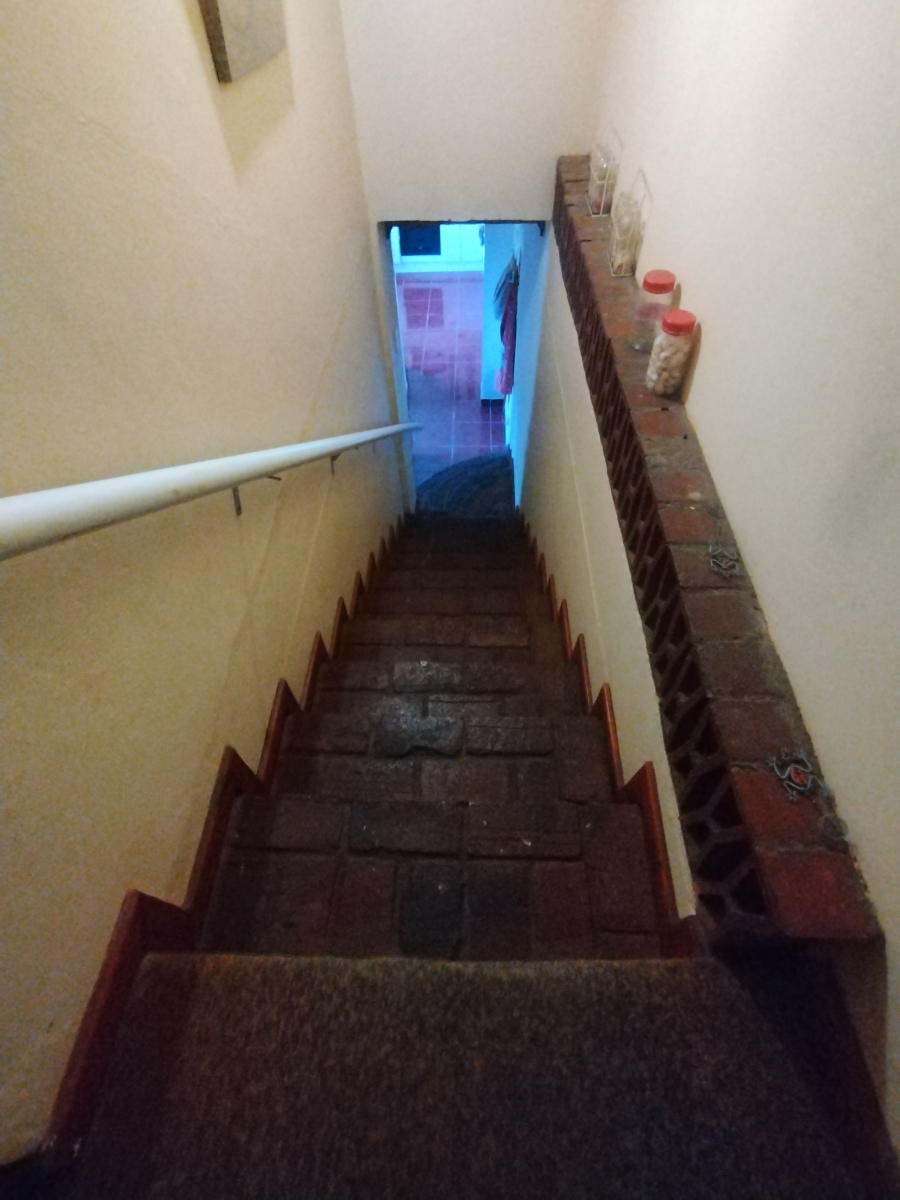 6 Bedroom Property for Sale in Kruisfontein Eastern Cape